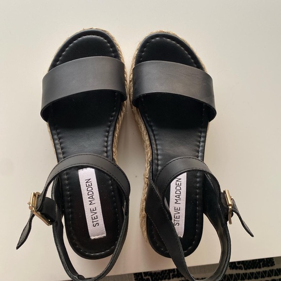 Steve Madden black Platform sandals - Picture 1 of 2